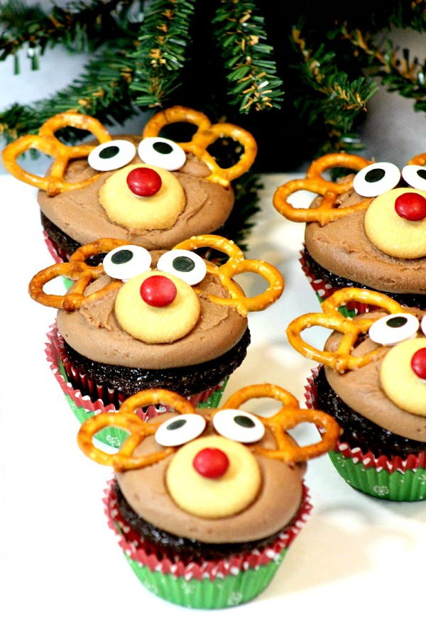 Rudolph Cupcake Container - trees