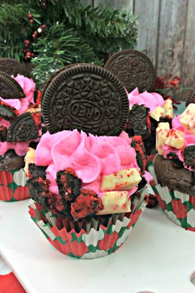 peppermint oreo cupcakes