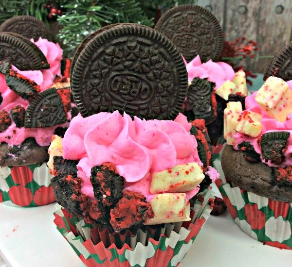 peppermint oreo cupcakes